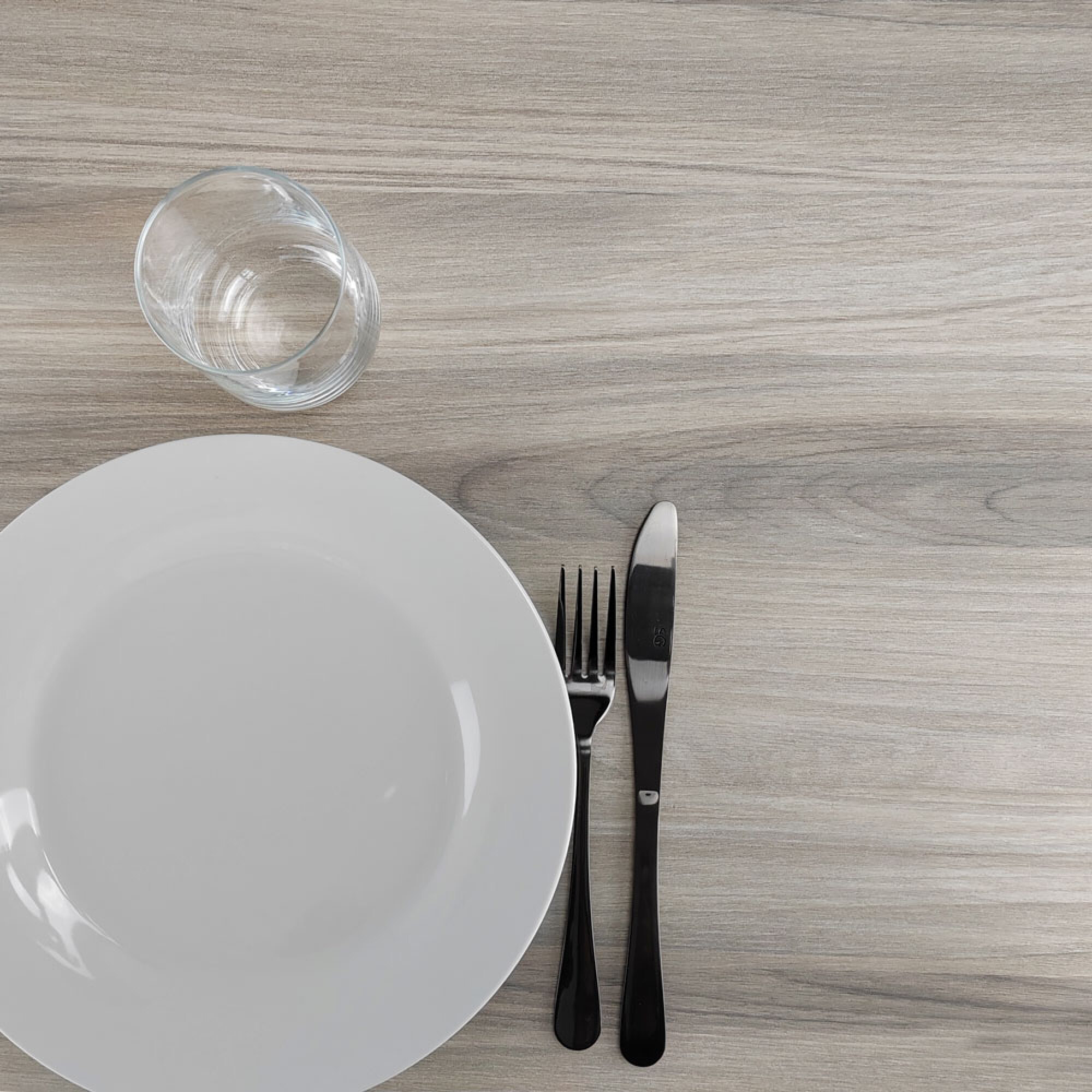 Table 70x70cm - modèle Milan T chêne tages