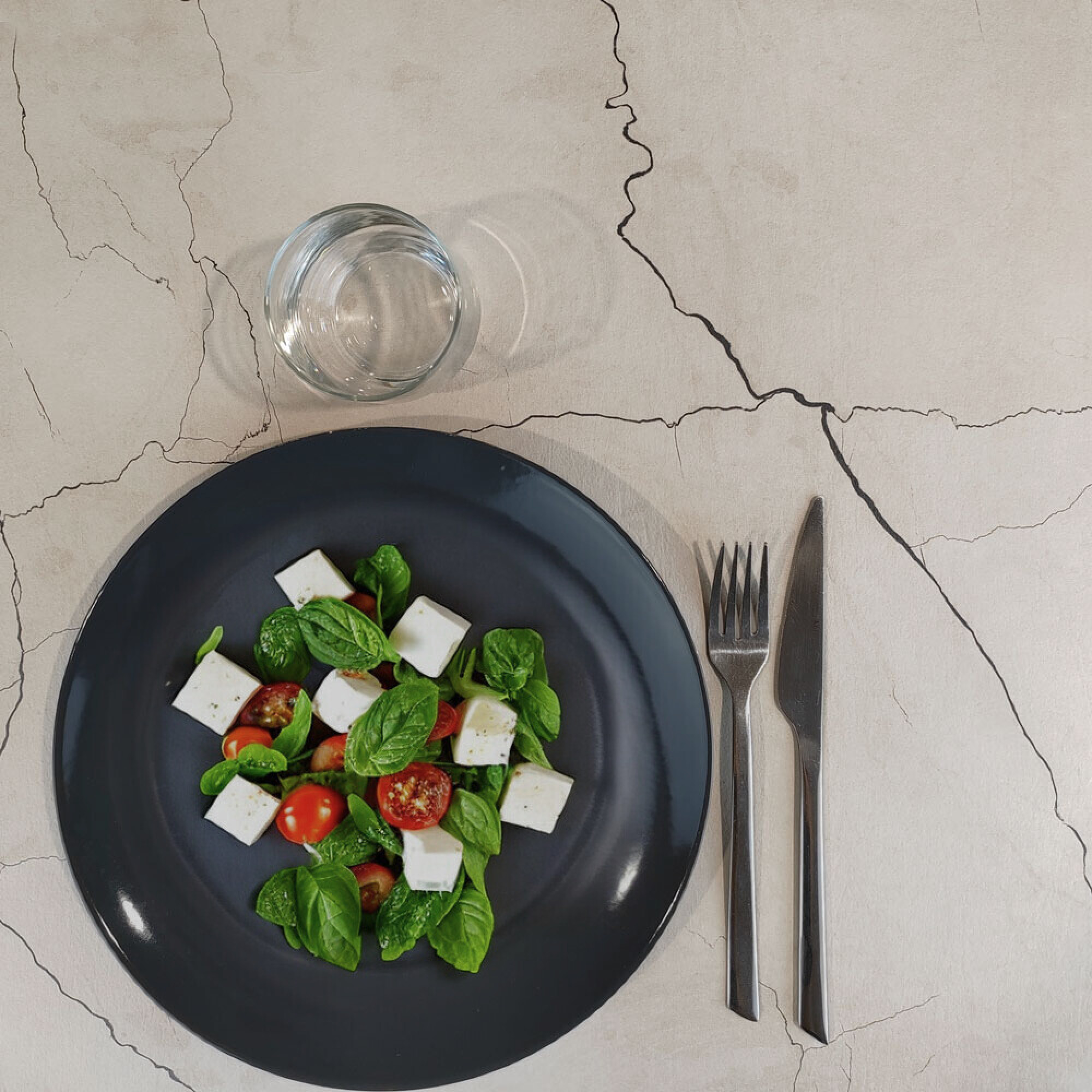 Table 70x70cm - modèle Rome marbré lune blanche