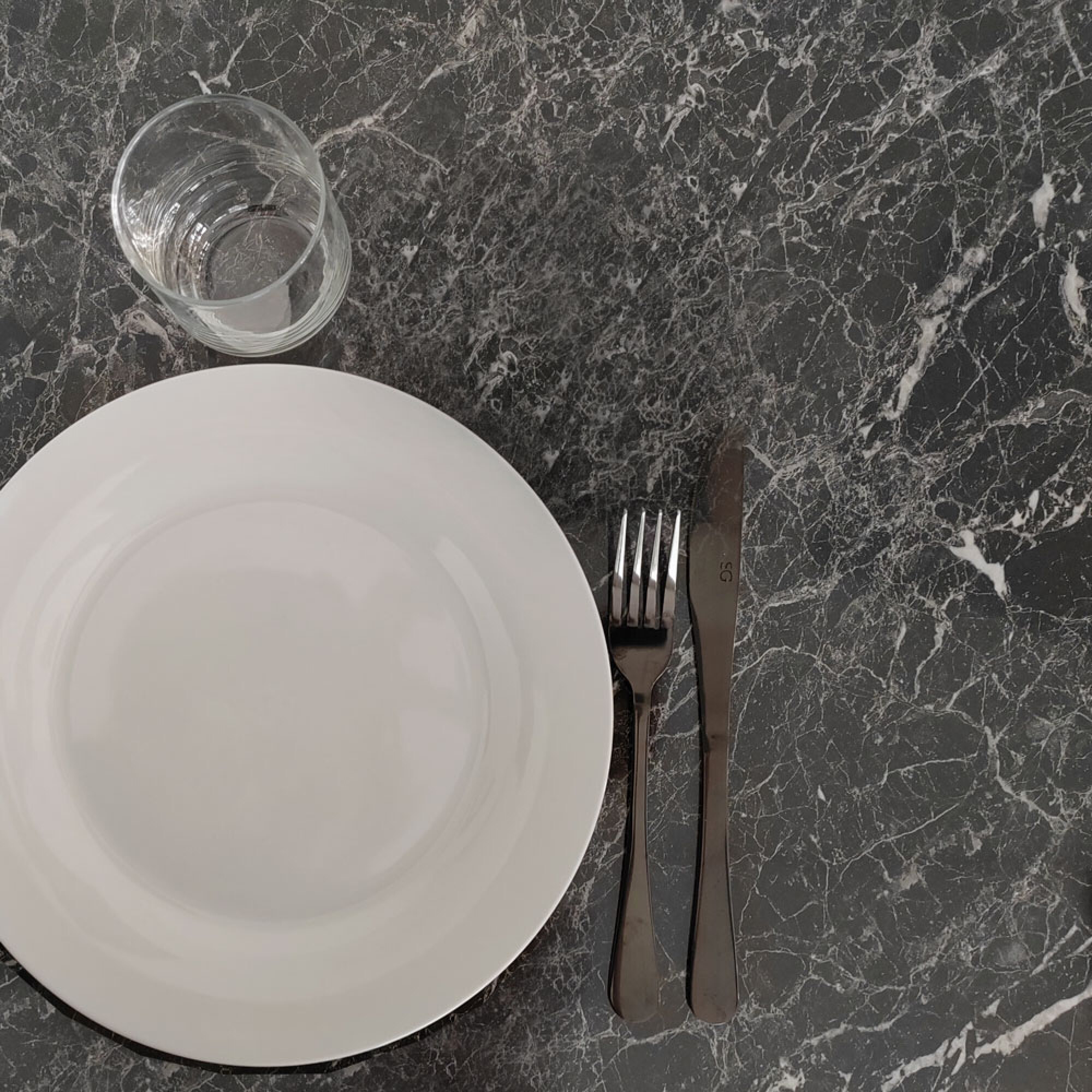 Table 70x70cm Rome bistrot marbre noir brillant