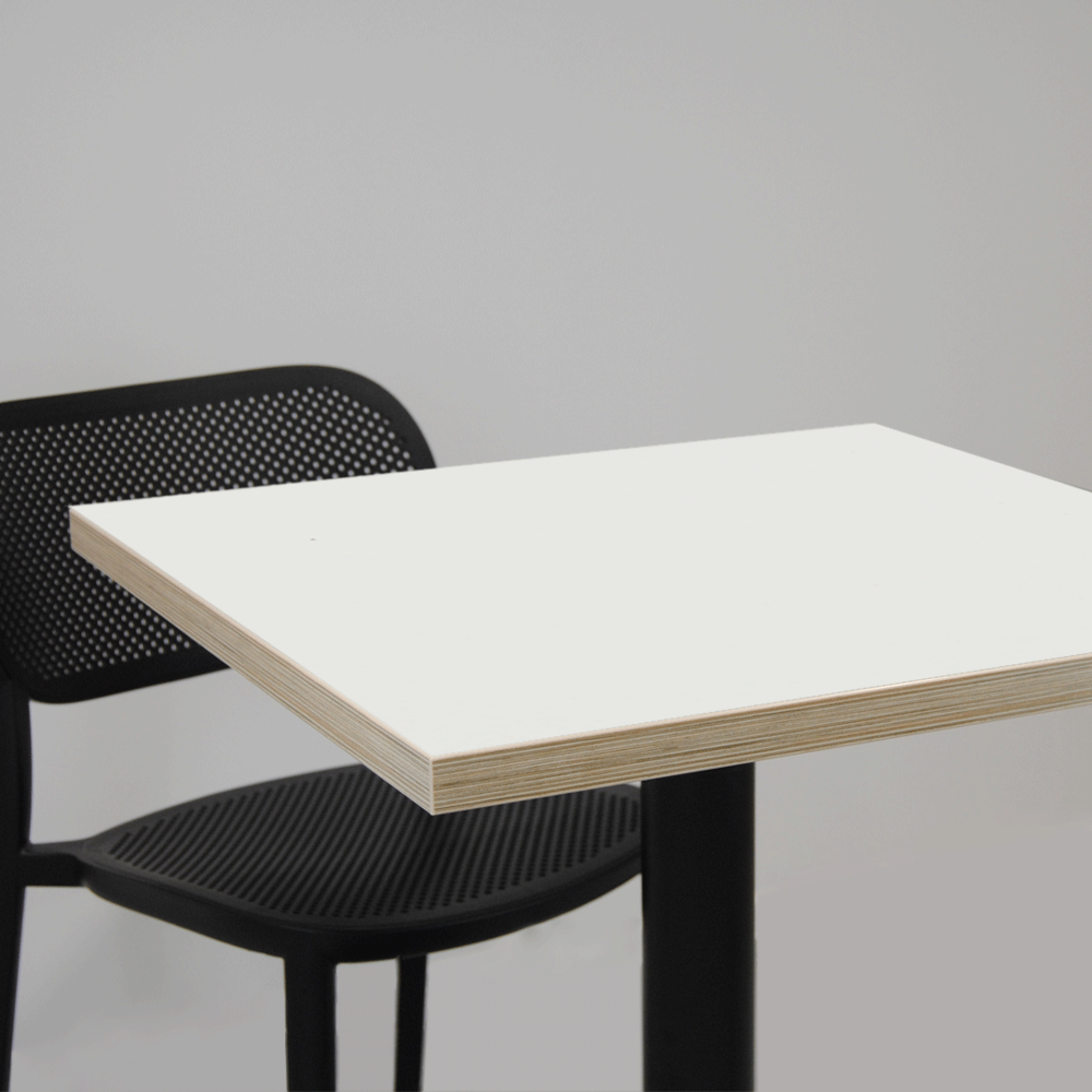 Table Ø120cm - modèle Rome blanc avec chants bois