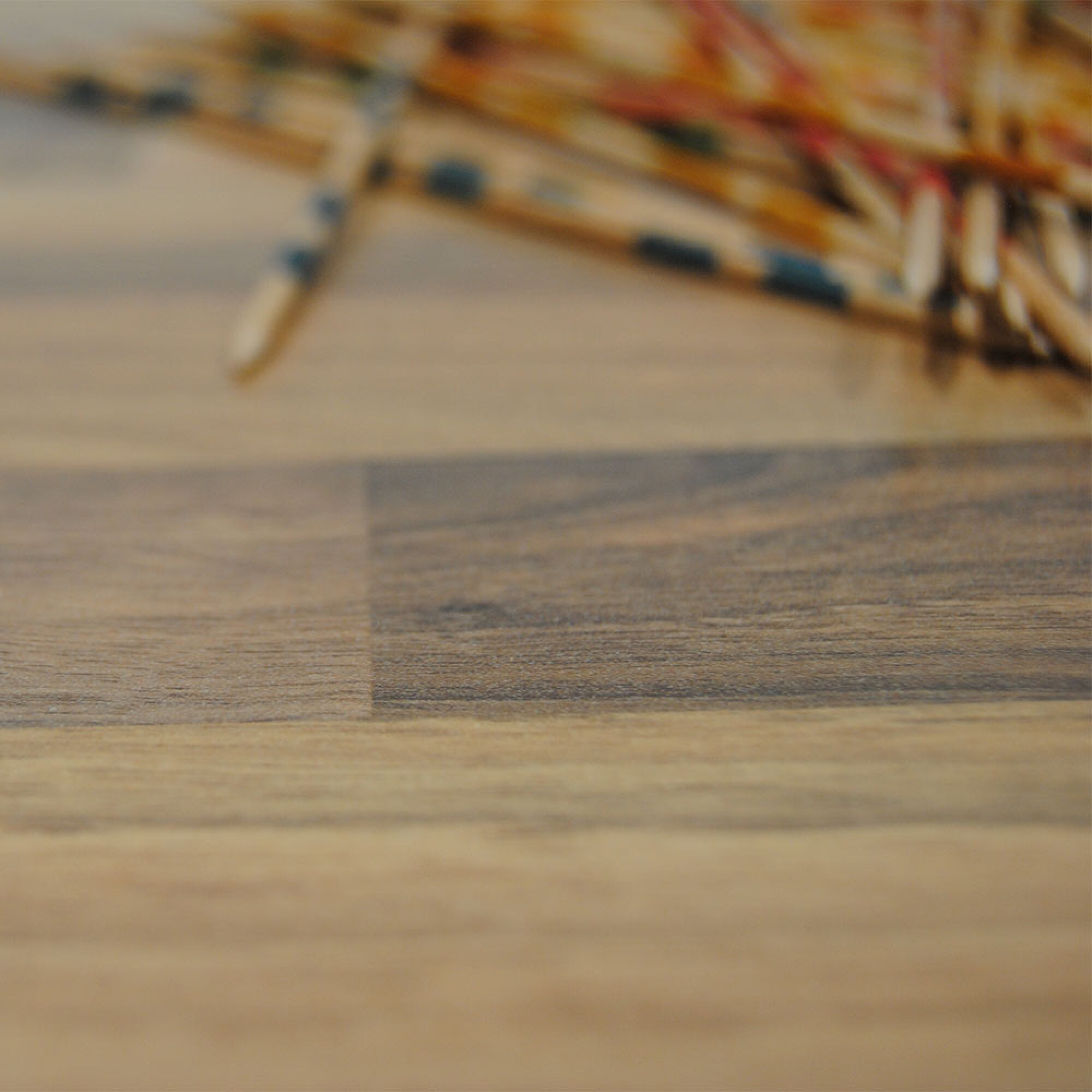 Table Ø120cm - modèle Rome bois noyer lamellé