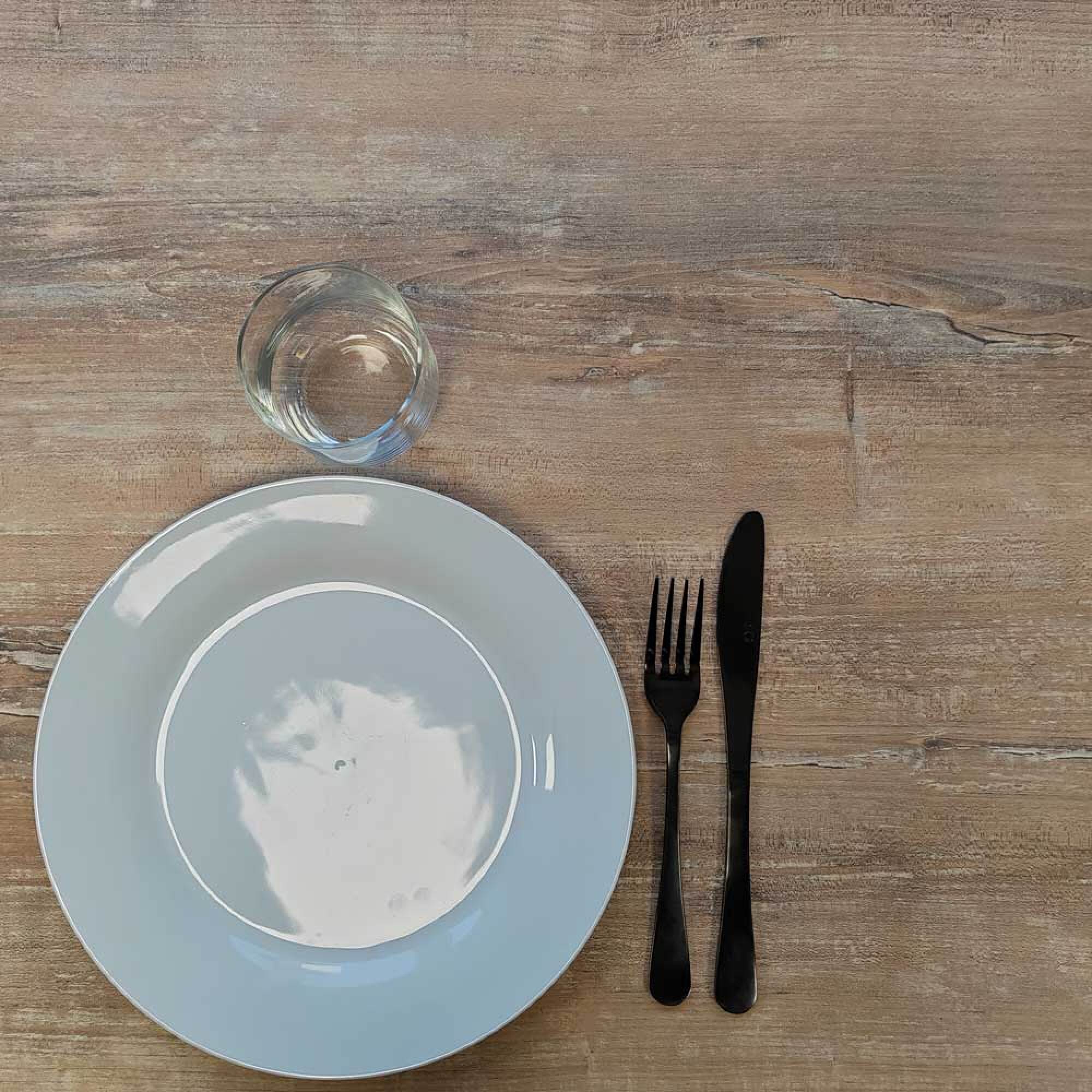 Table Ø70cm - modèle Round pied blanc chêne slovène