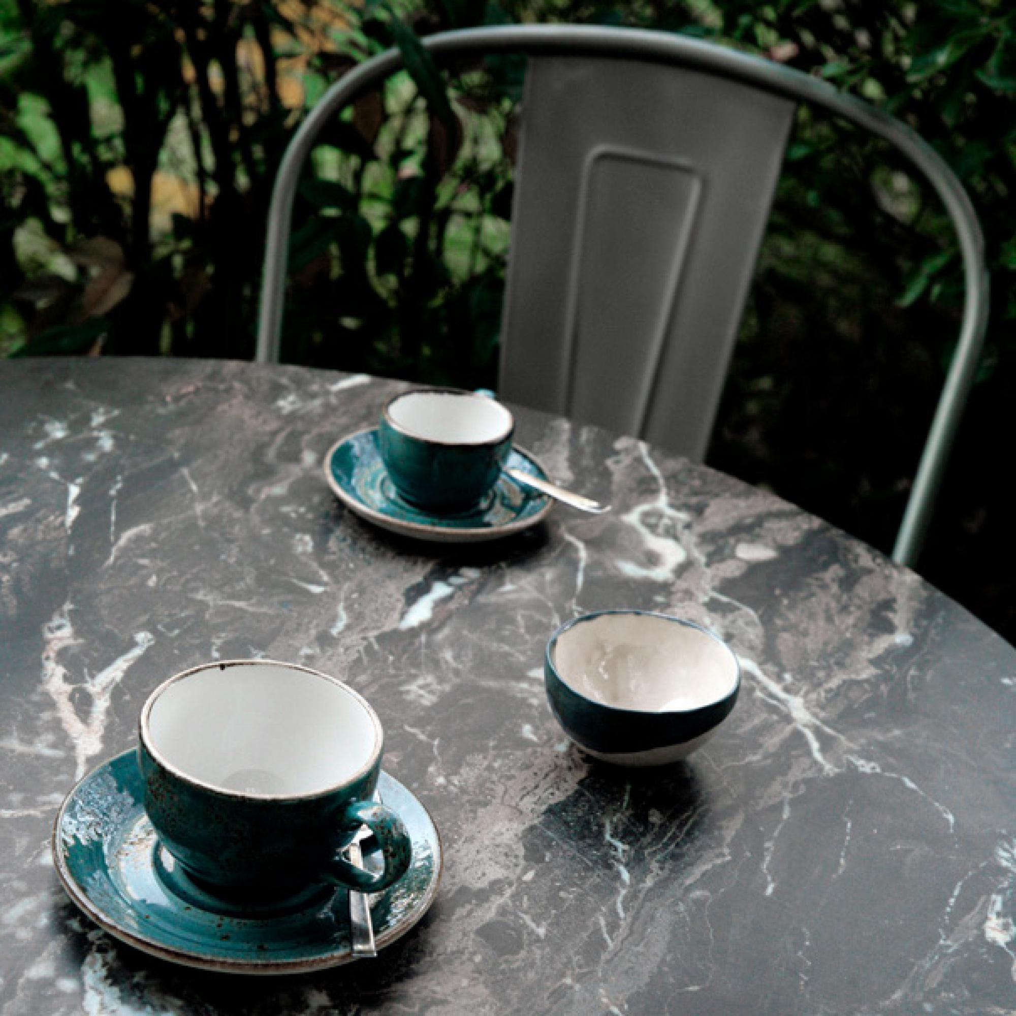 Table ronde Ø110cm - modèle Bazila marbre royal