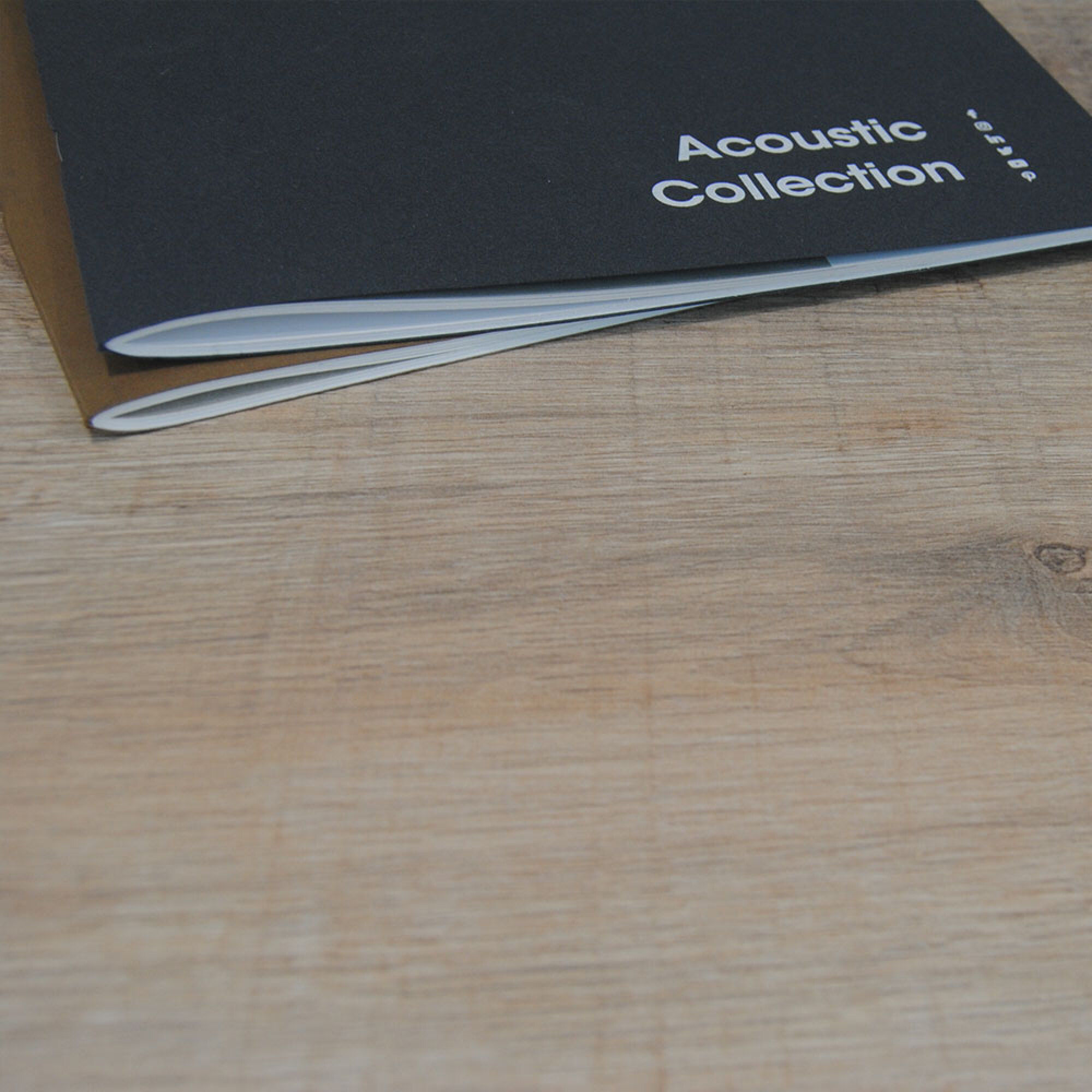 Table ronde Ø110cm - modèle Bazila tanin naturel