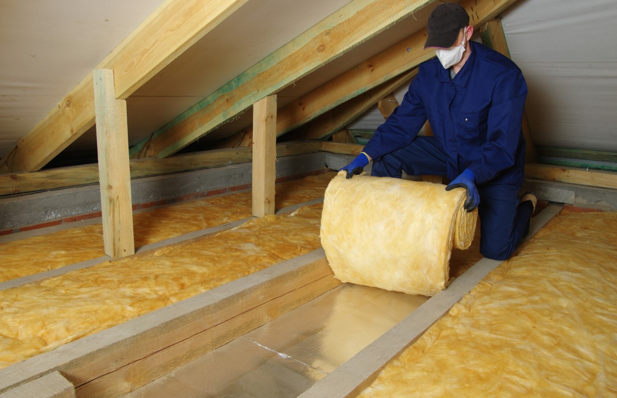 Pose d'isolation des combles perdus