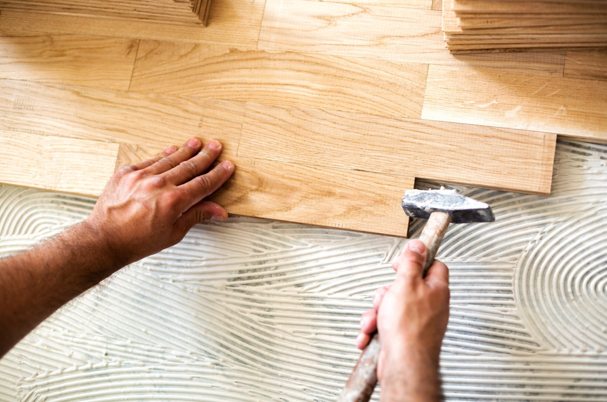 Pose parquet contrecollé