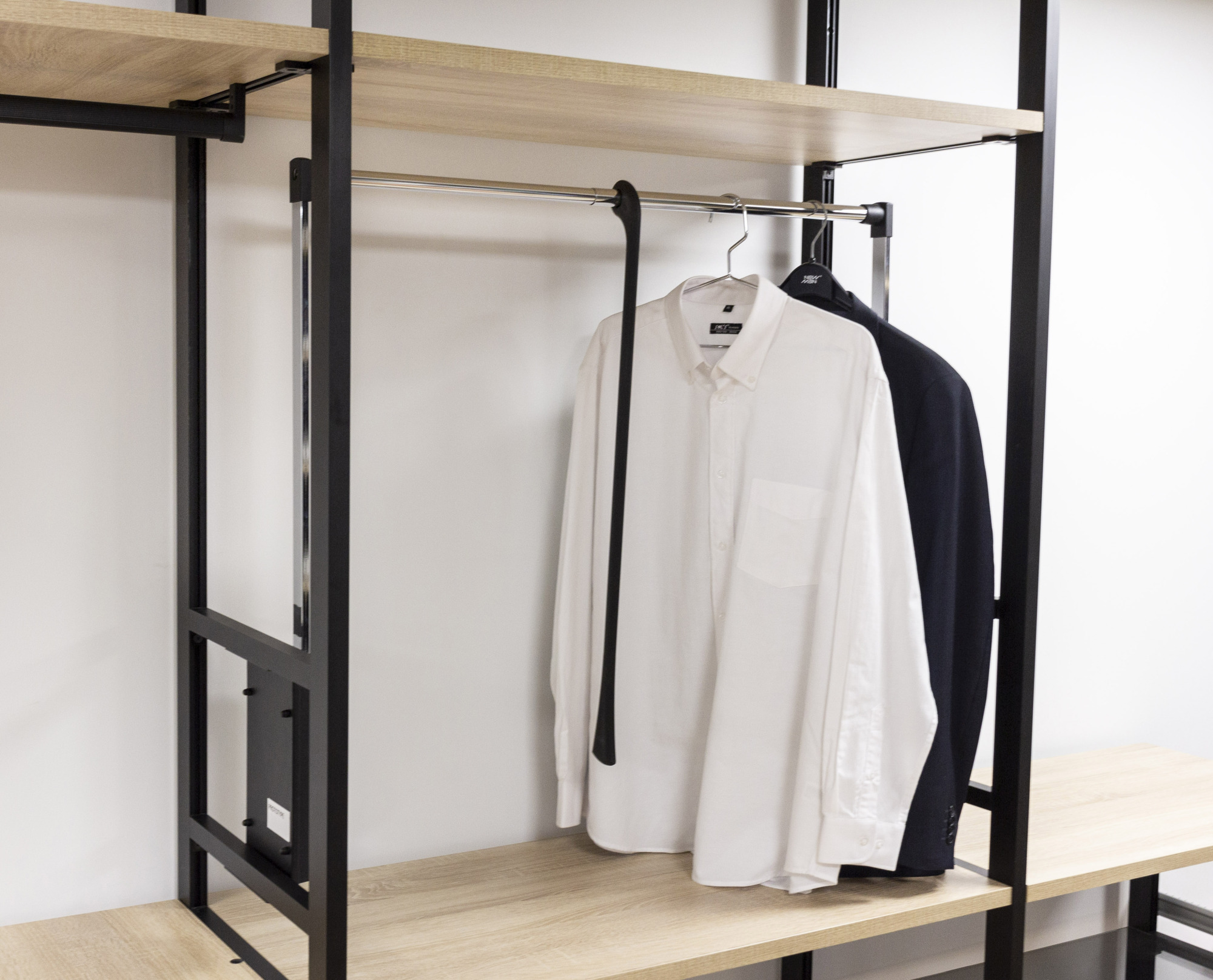 Penderie télescopique double + plaques de fixation