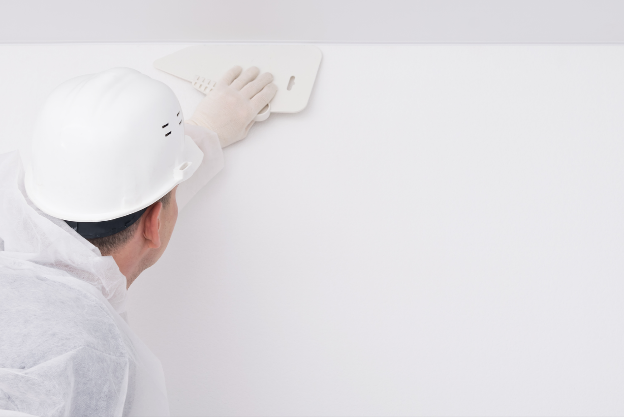 Pose de baguettes de finitions