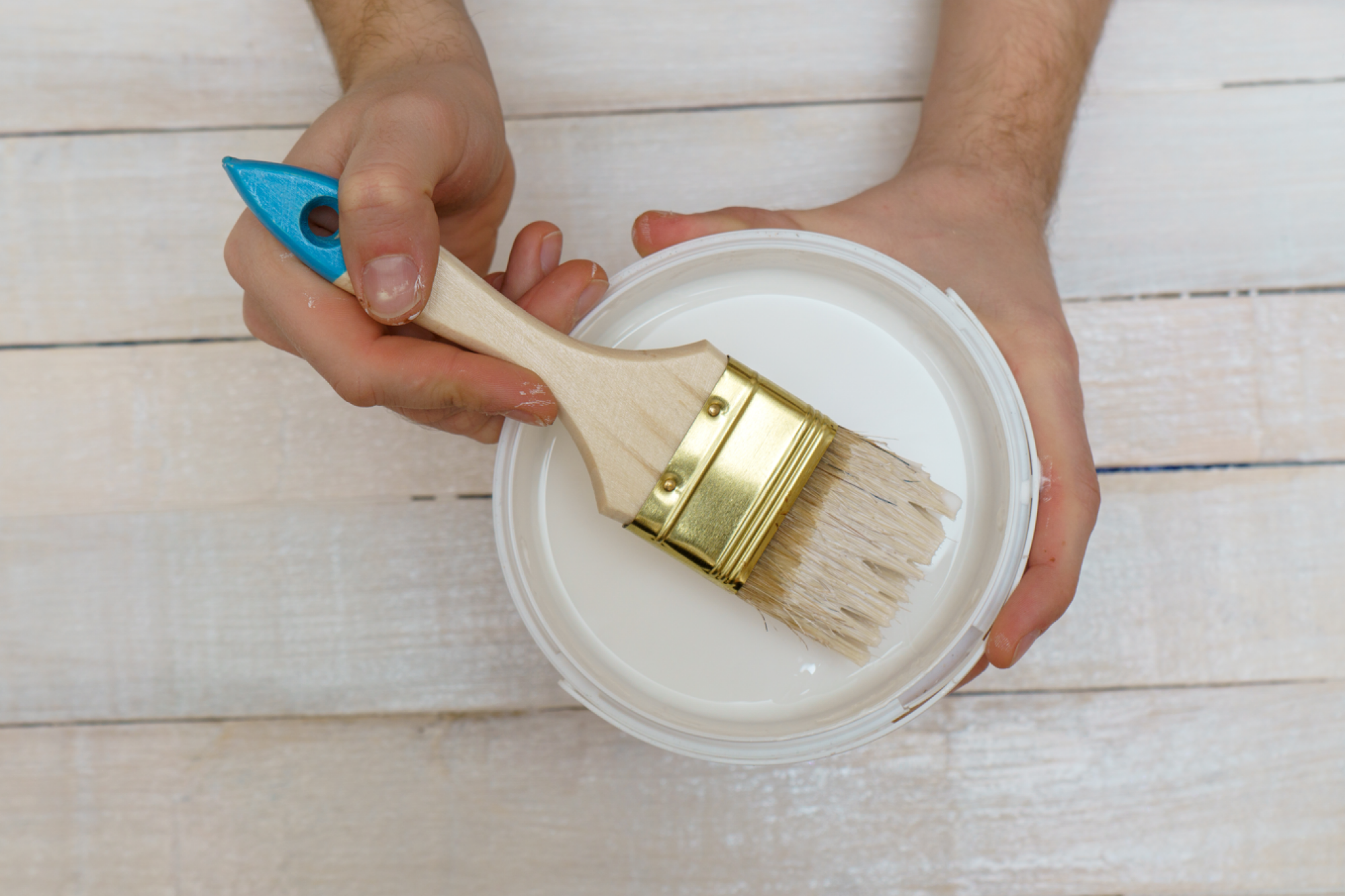 Fourniture peinture extérieure bois exotique