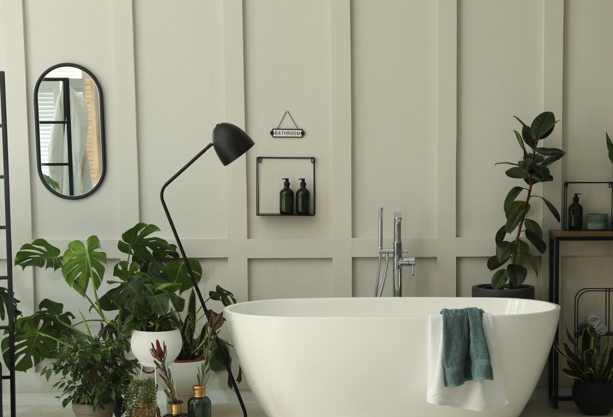 Fixation de meuble en métal