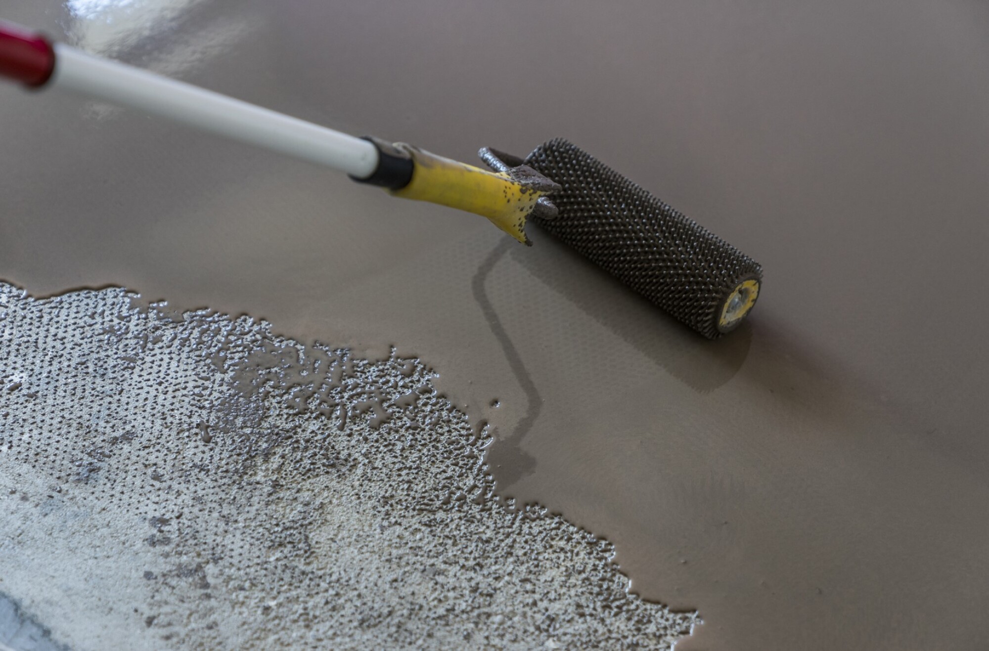 Pose de béton ciré sur chape