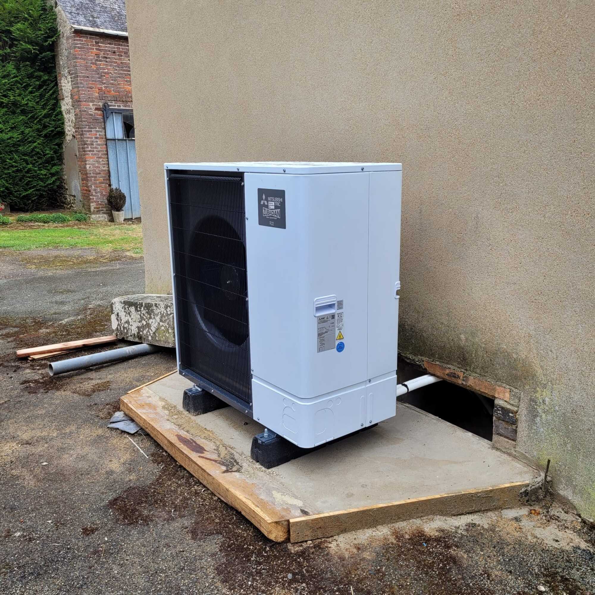 Fourniture et installation PAC air / eau en Eure et Loir