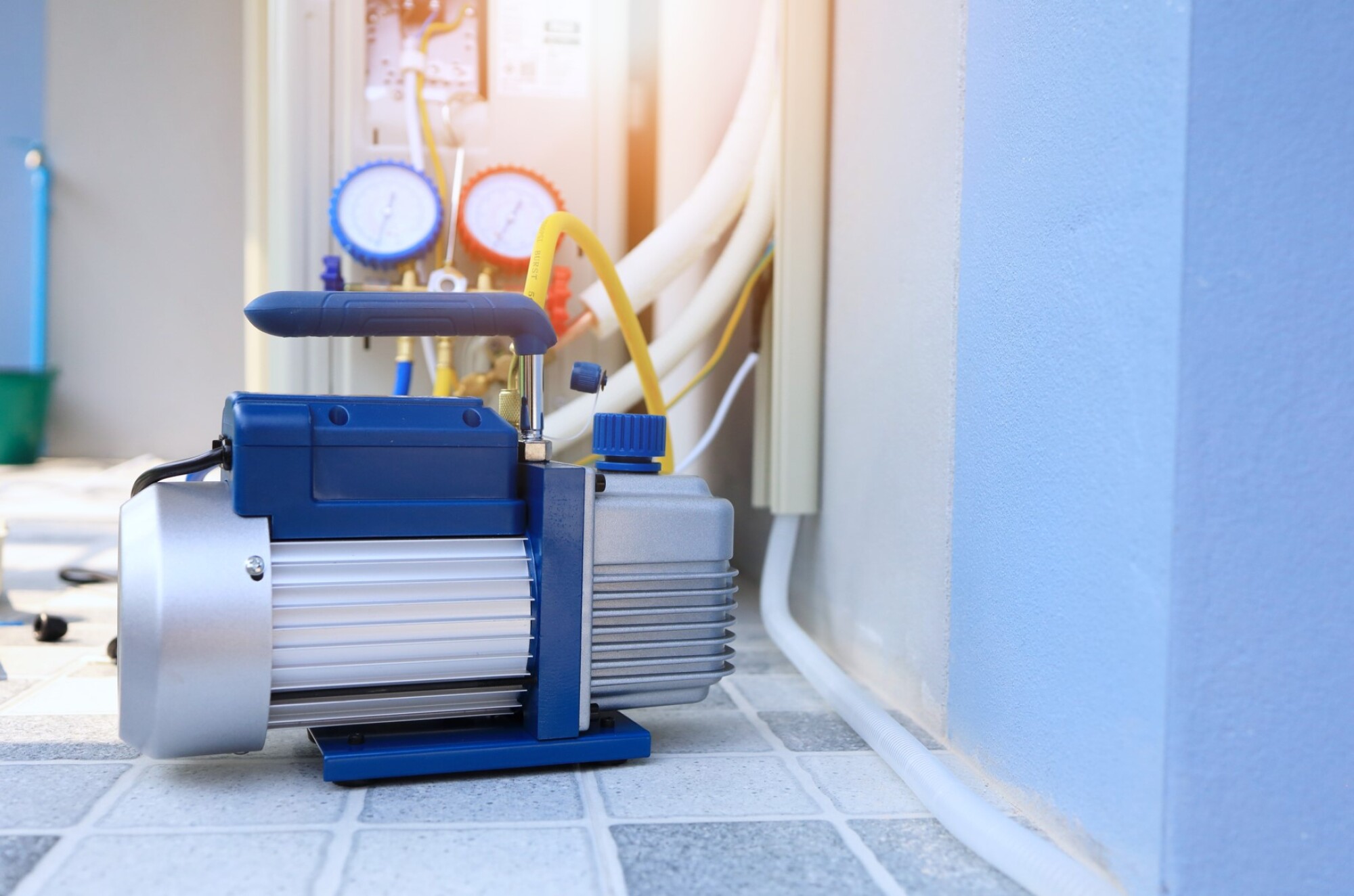 Pompe à vide pour compresseur