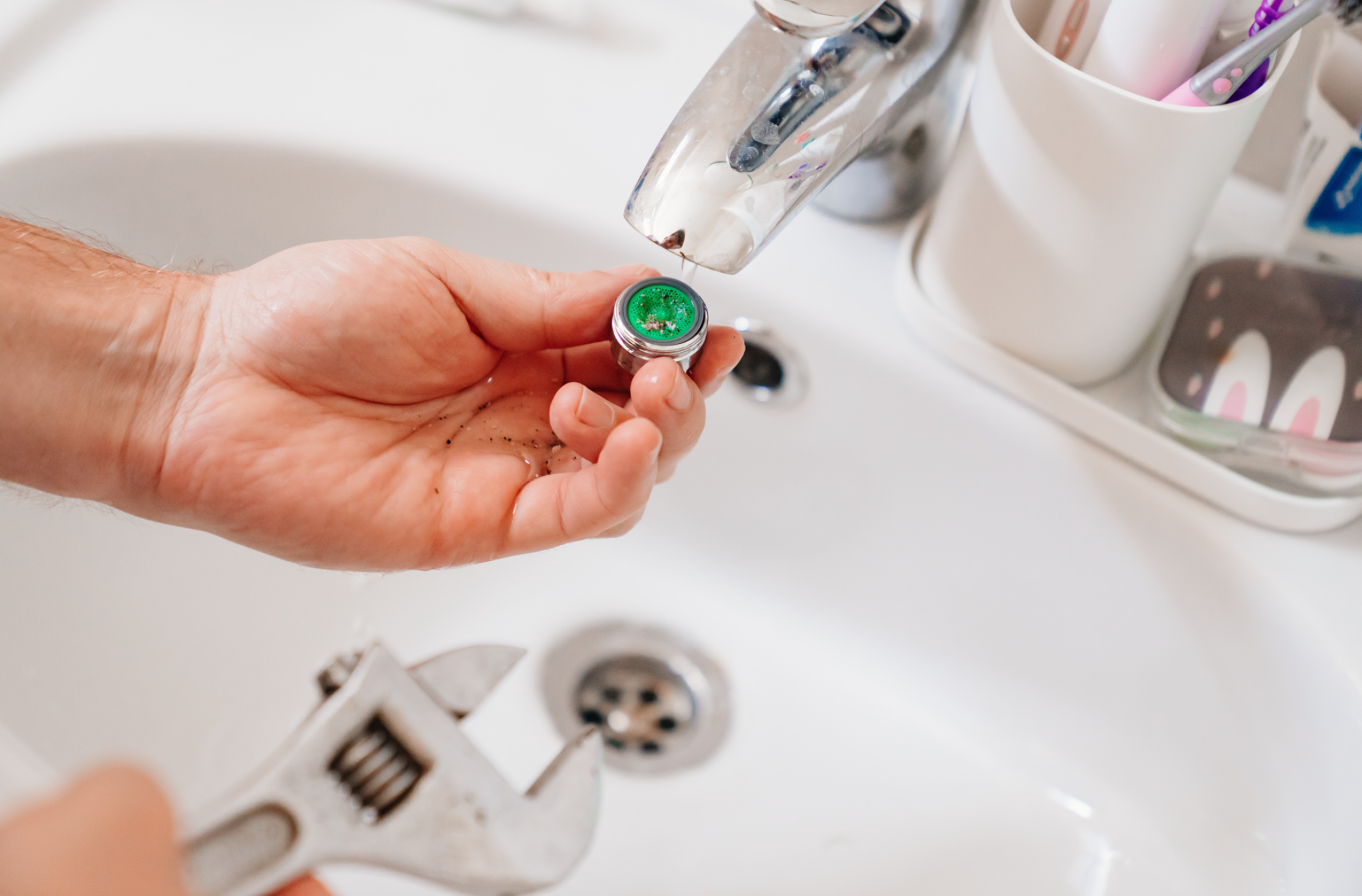 Nettoyage de mousseur de robinet