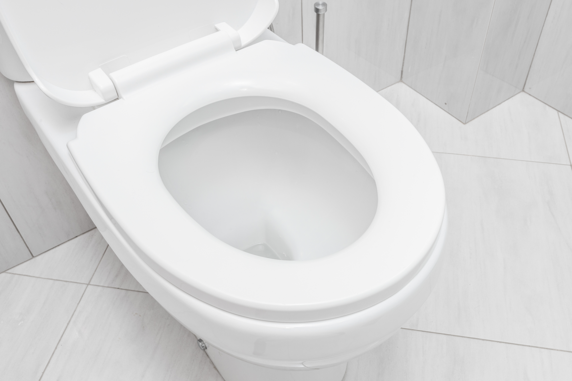 Pose de kit de fixation pour WC