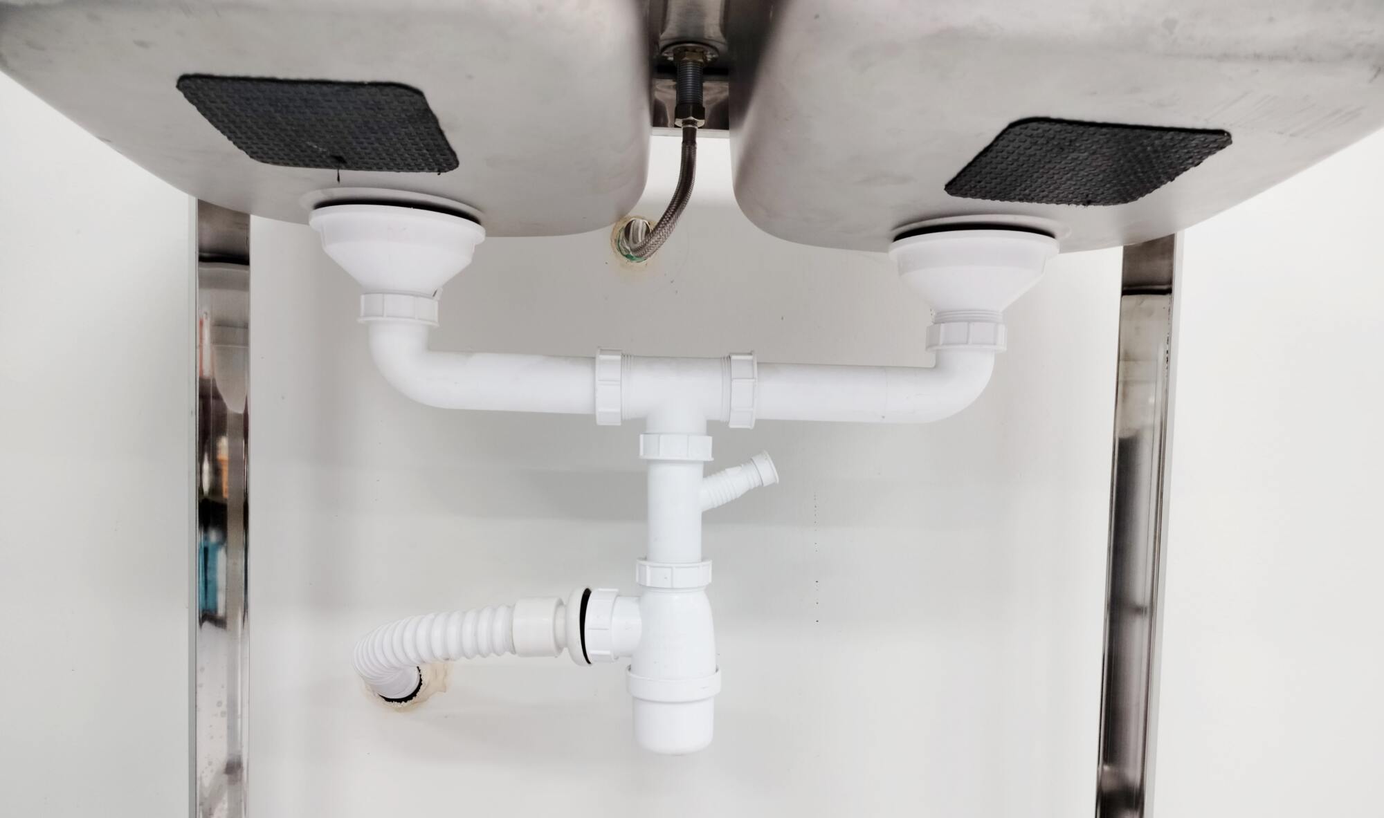 Pose de canalisations évacuation