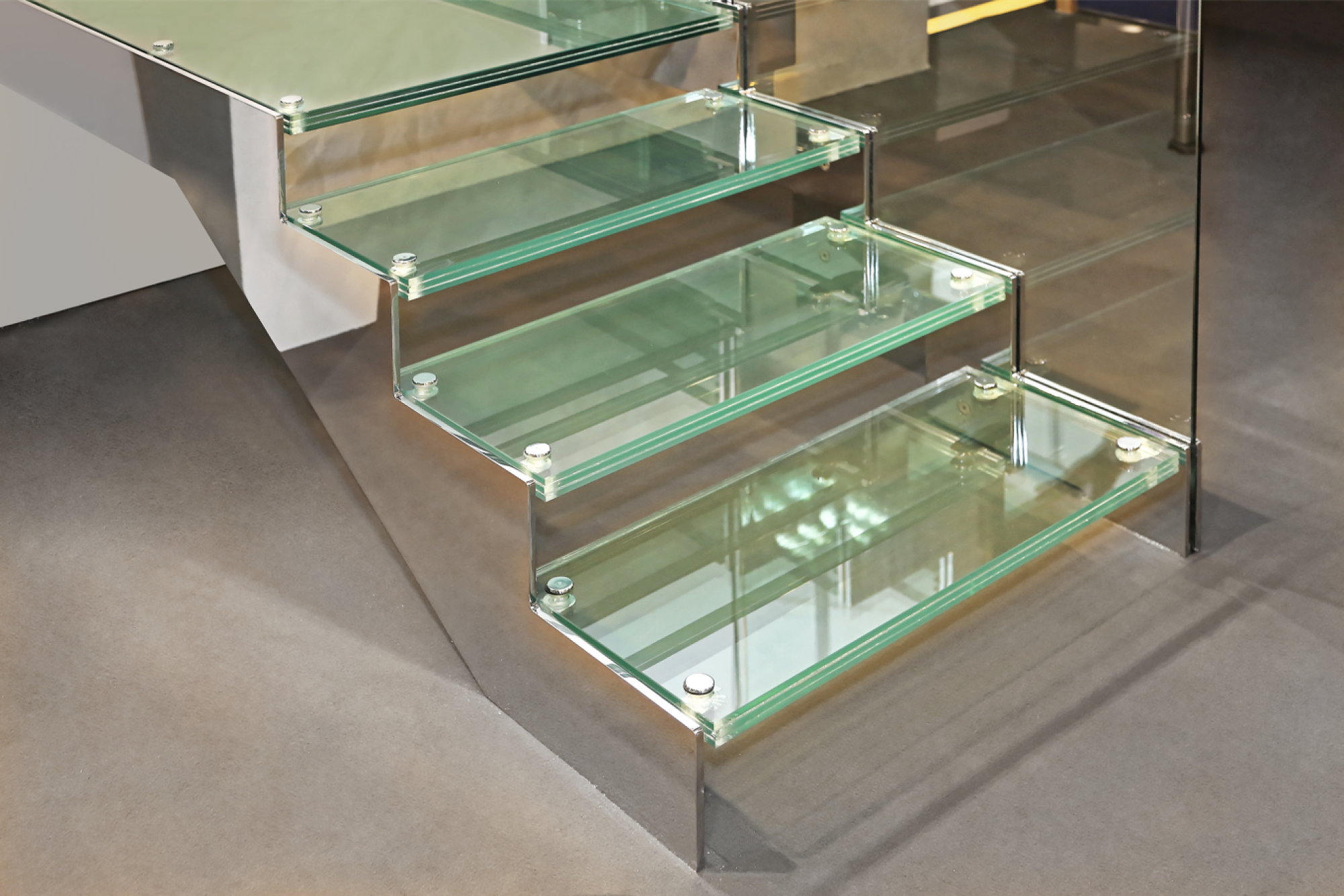 Fabrication d'escaliers en verre