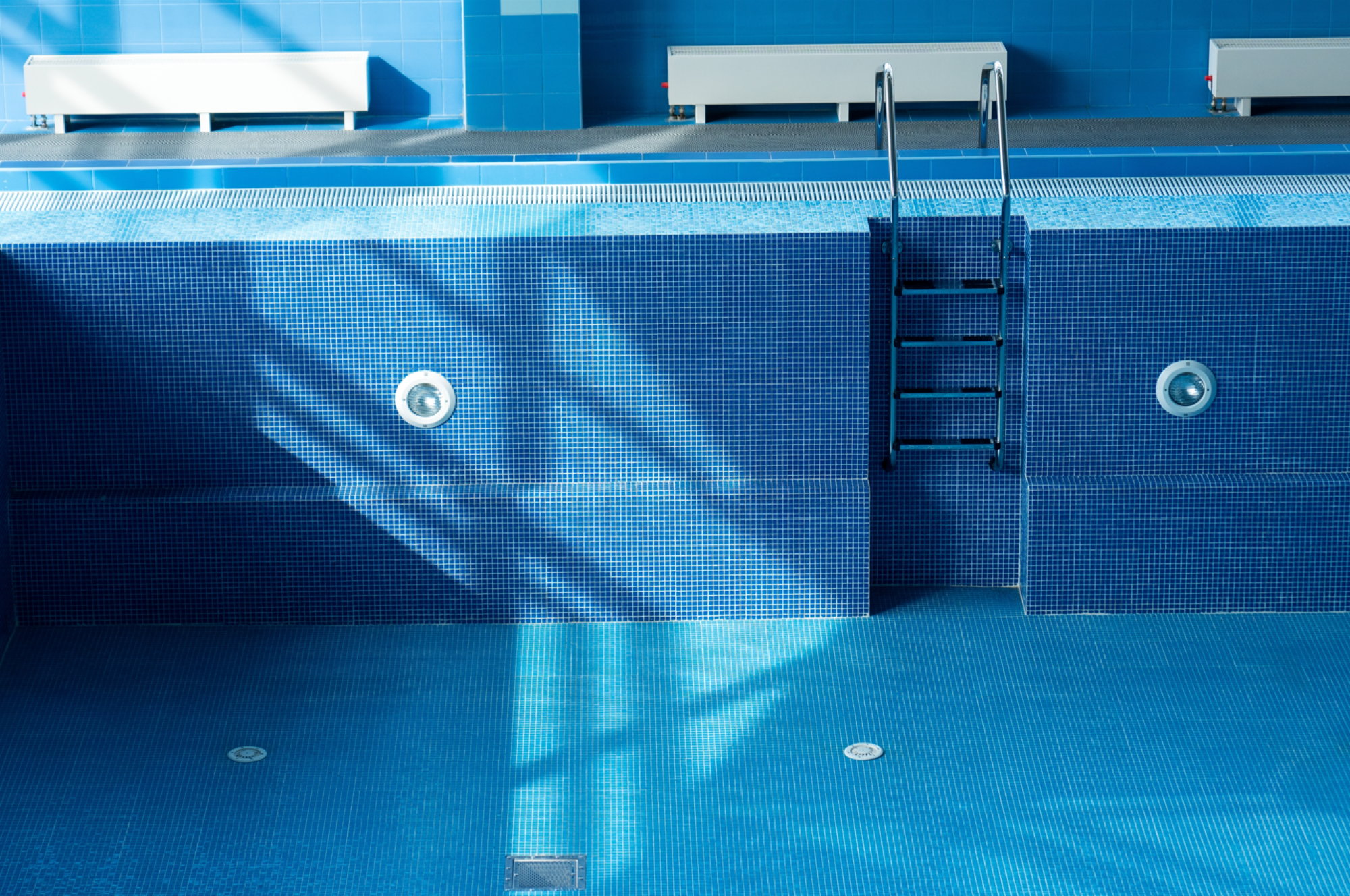 Fabrication d'escaliers pour les piscines