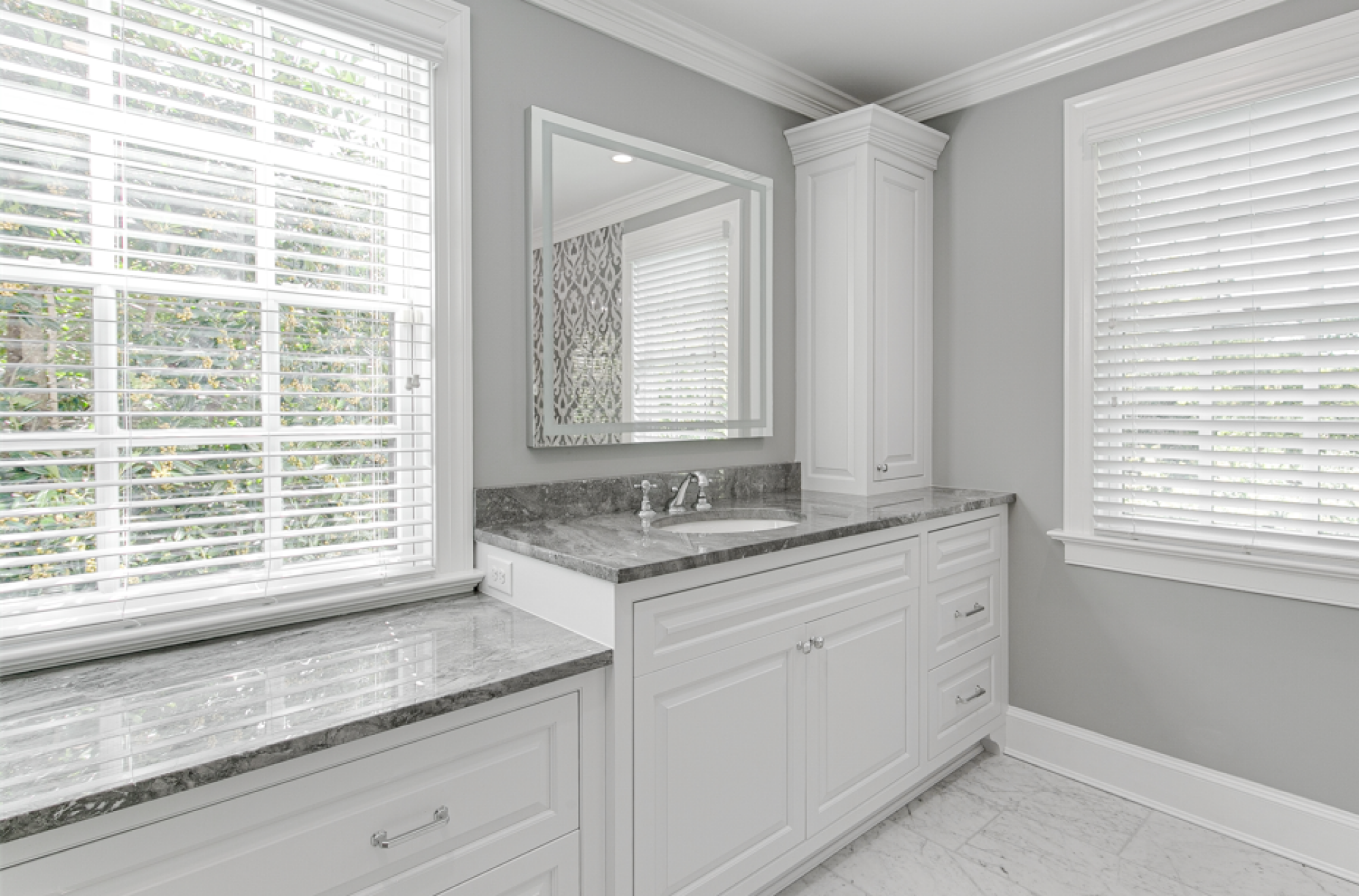 Installation de stores en PVC