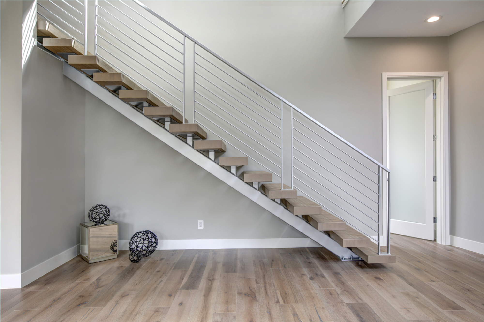 Installation d'escaliers à limon central