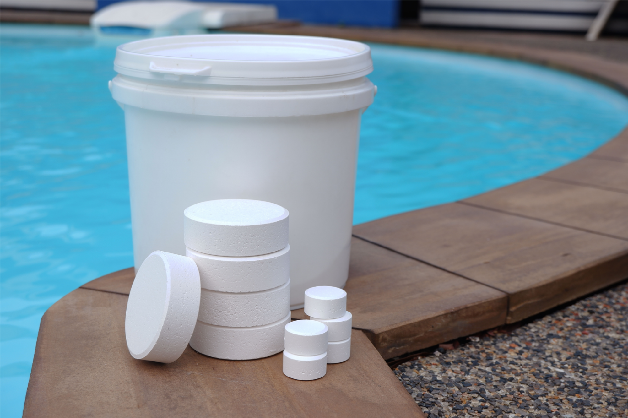Chlore pour traitement d'eau de piscine