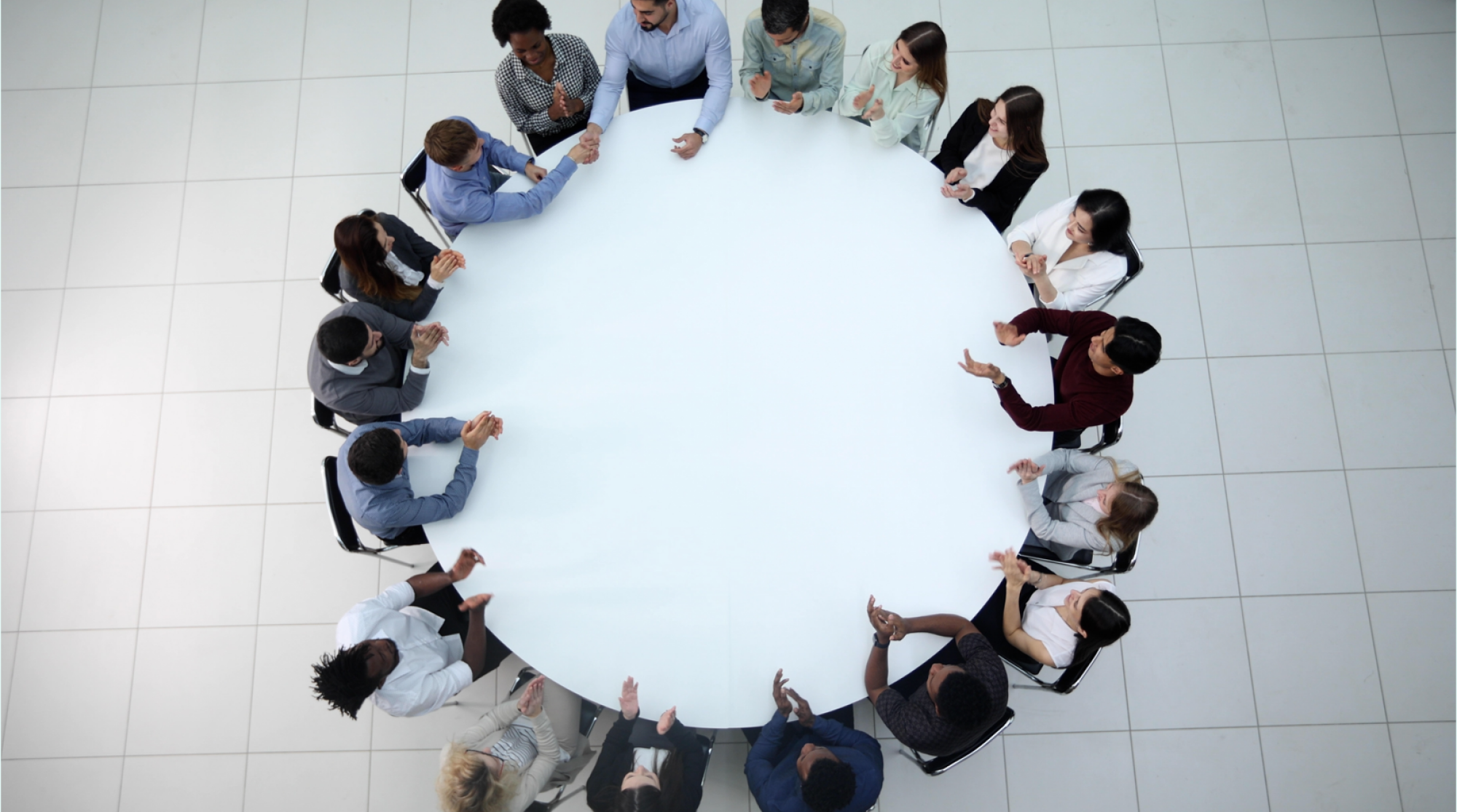 Conception de table de conférence