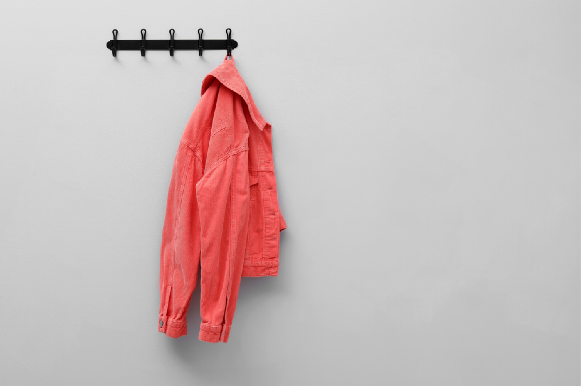 Porte manteau mural avec rangement