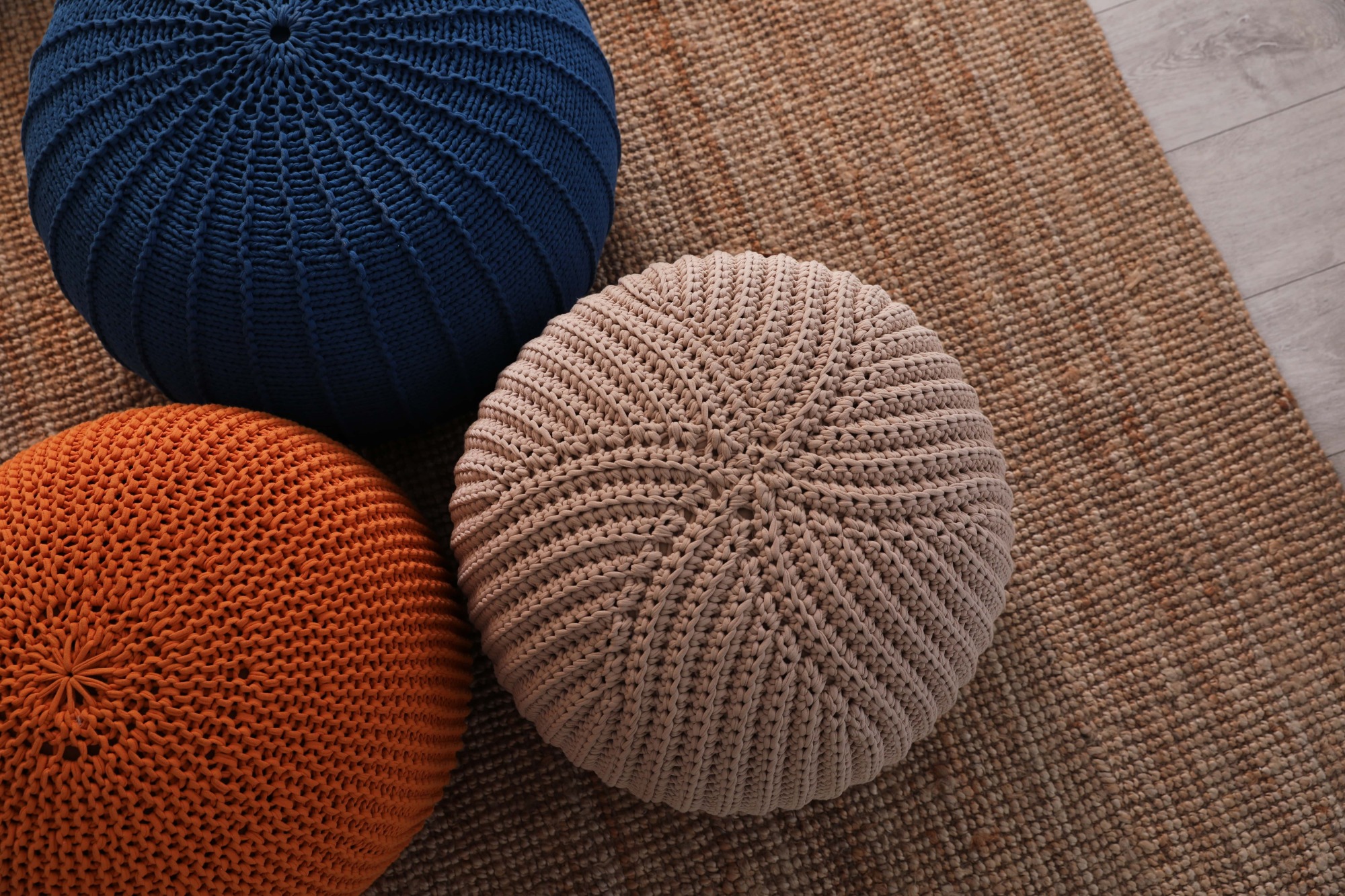 Réalisation de poufs pour décoration