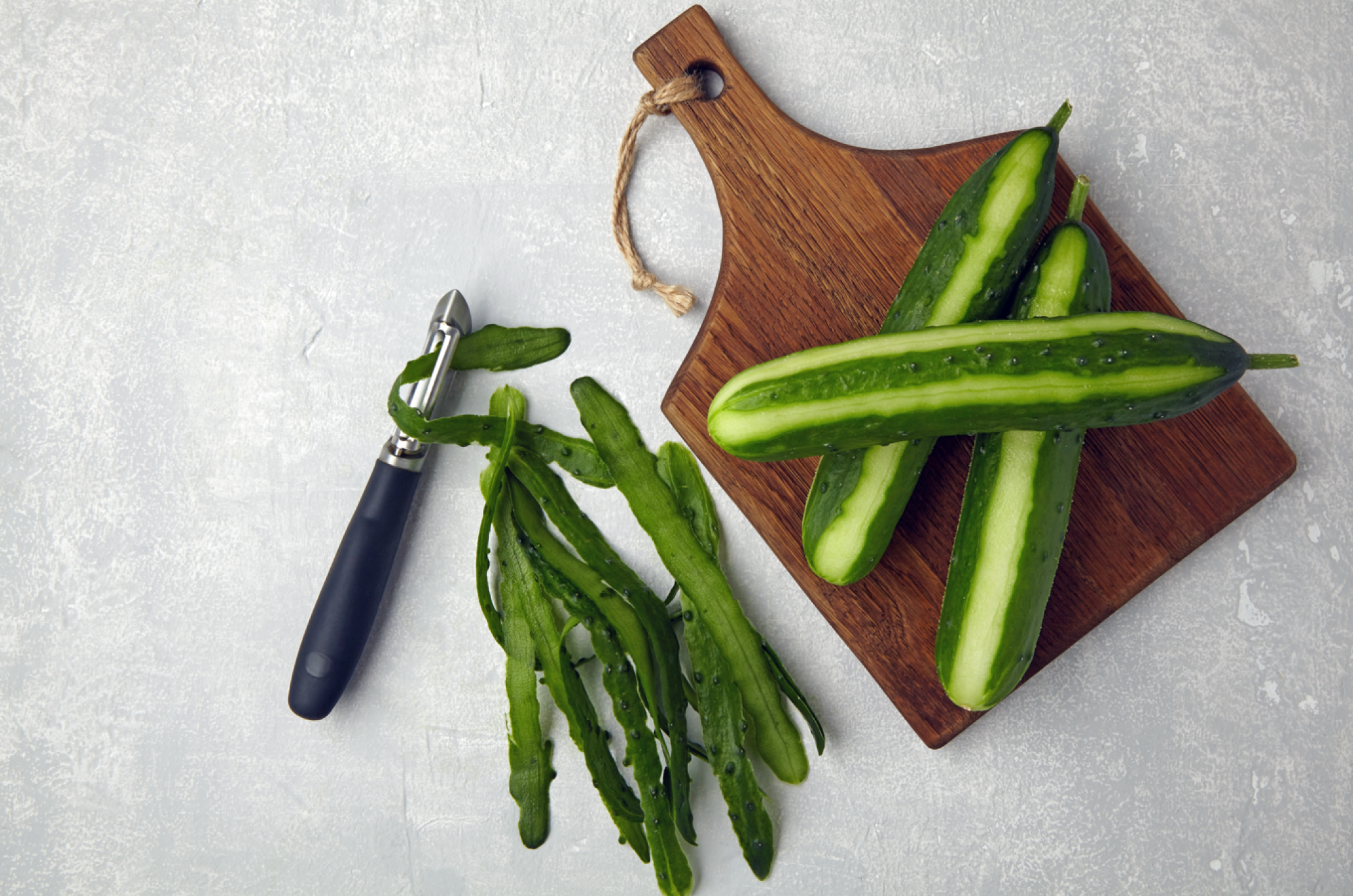 Éplucheur de légumes en céramique