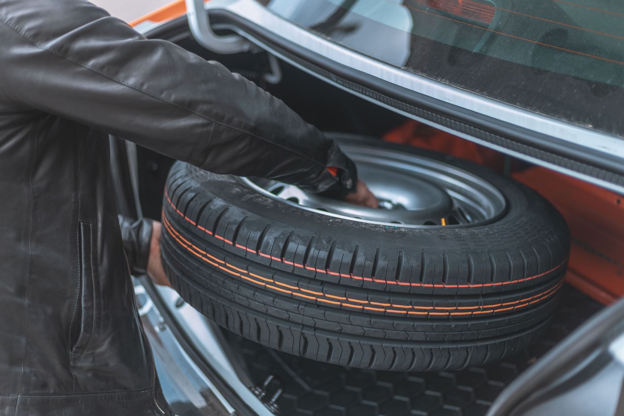 Pneu de secours pour différentes marques