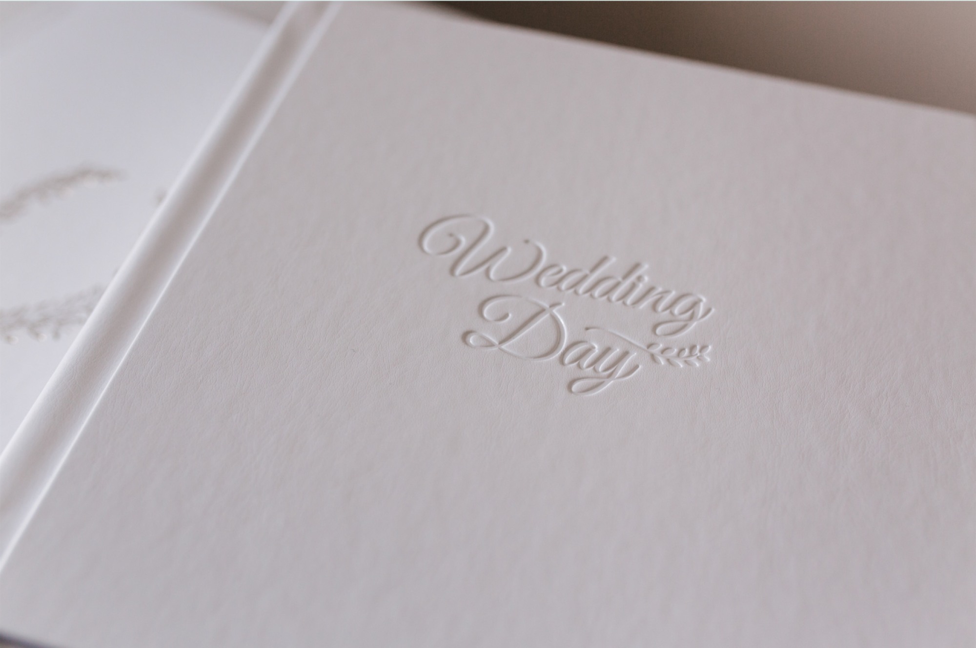 Impression par letterpress sur faire-part.