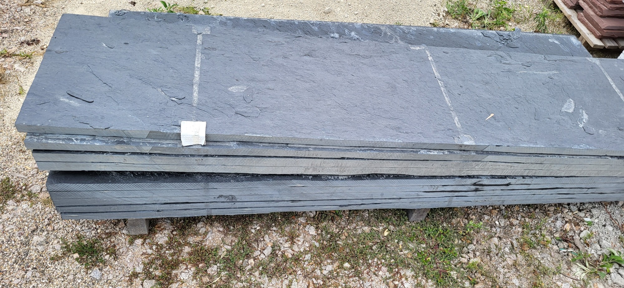 Dalles en ardoise ou en Schiste