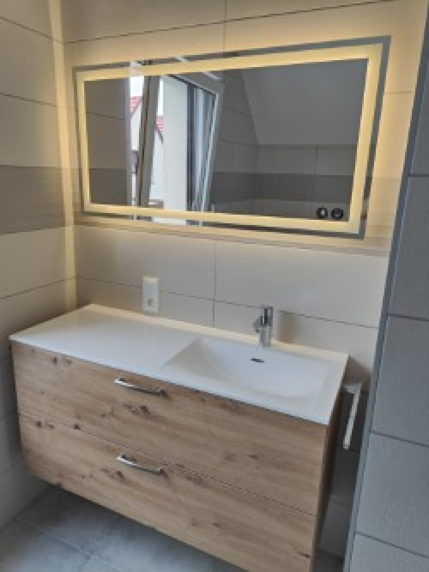 Création de meuble de salle de bain (Meubles + vasque + mitigeur + miroir)
