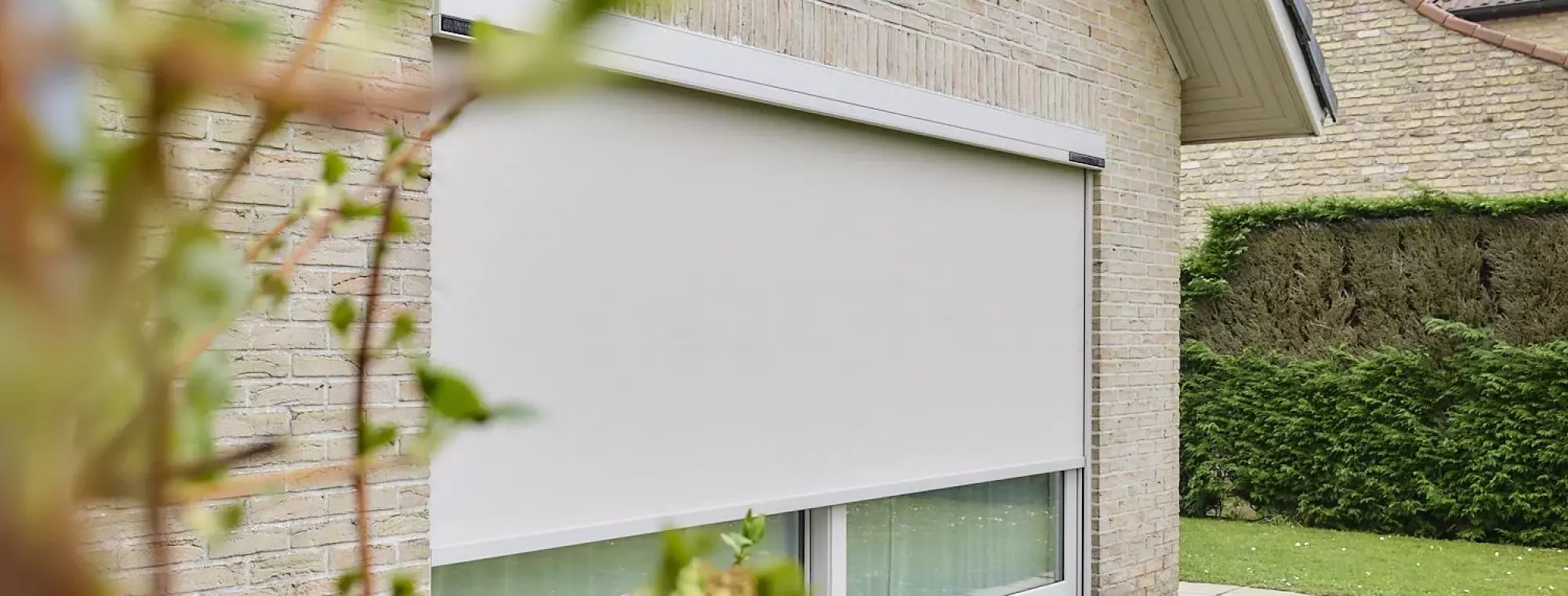 Store de fenêtre ou screen extérieur