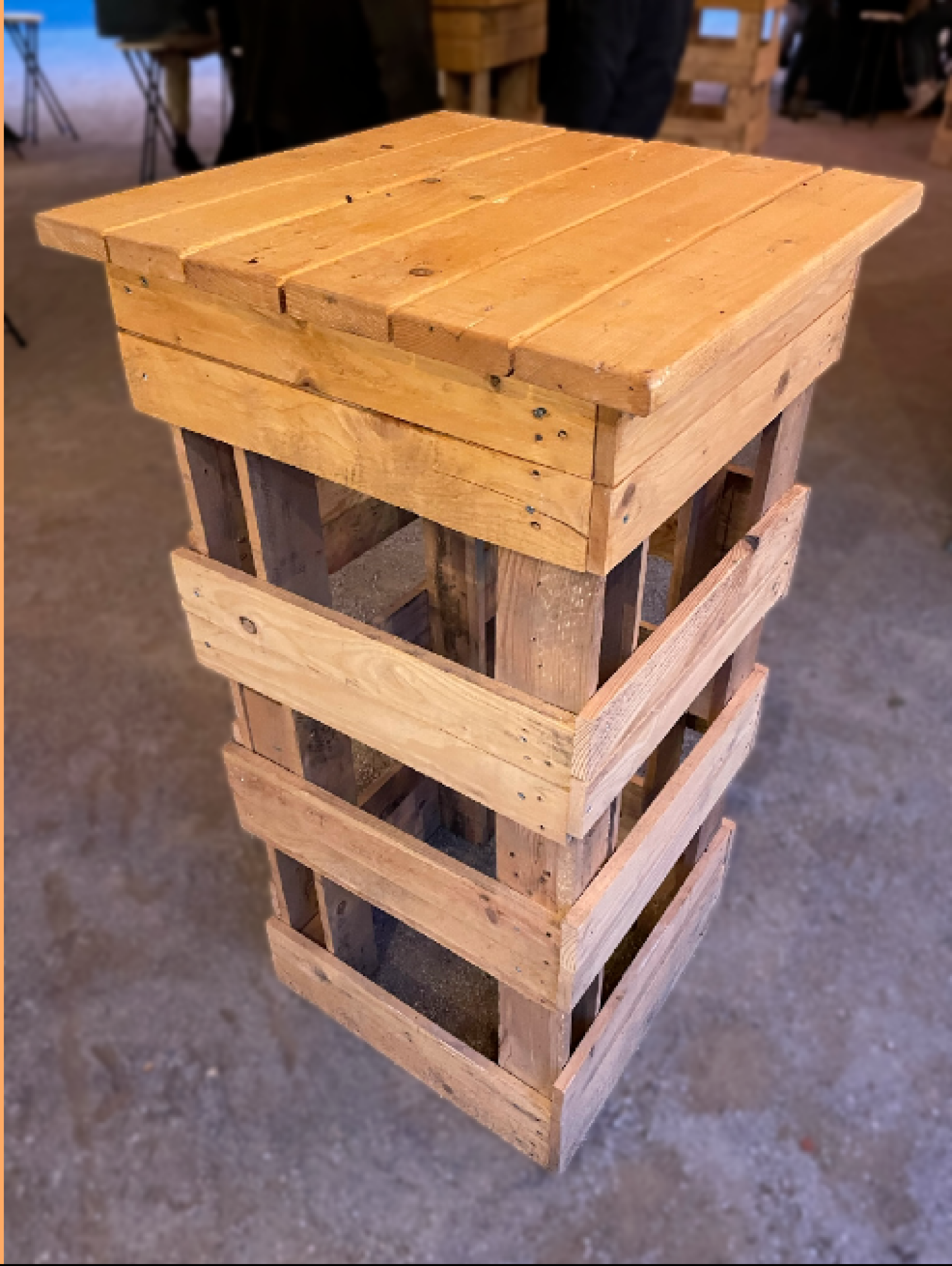 Mange-debout en palette en location