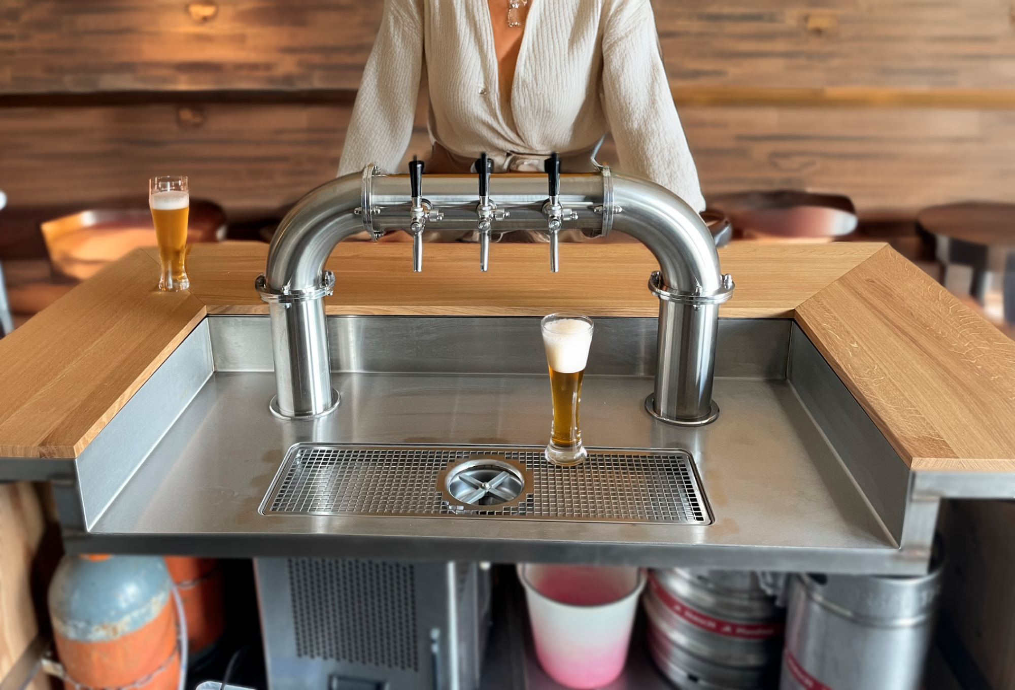 Bar à bière tireuse 3 becs en location